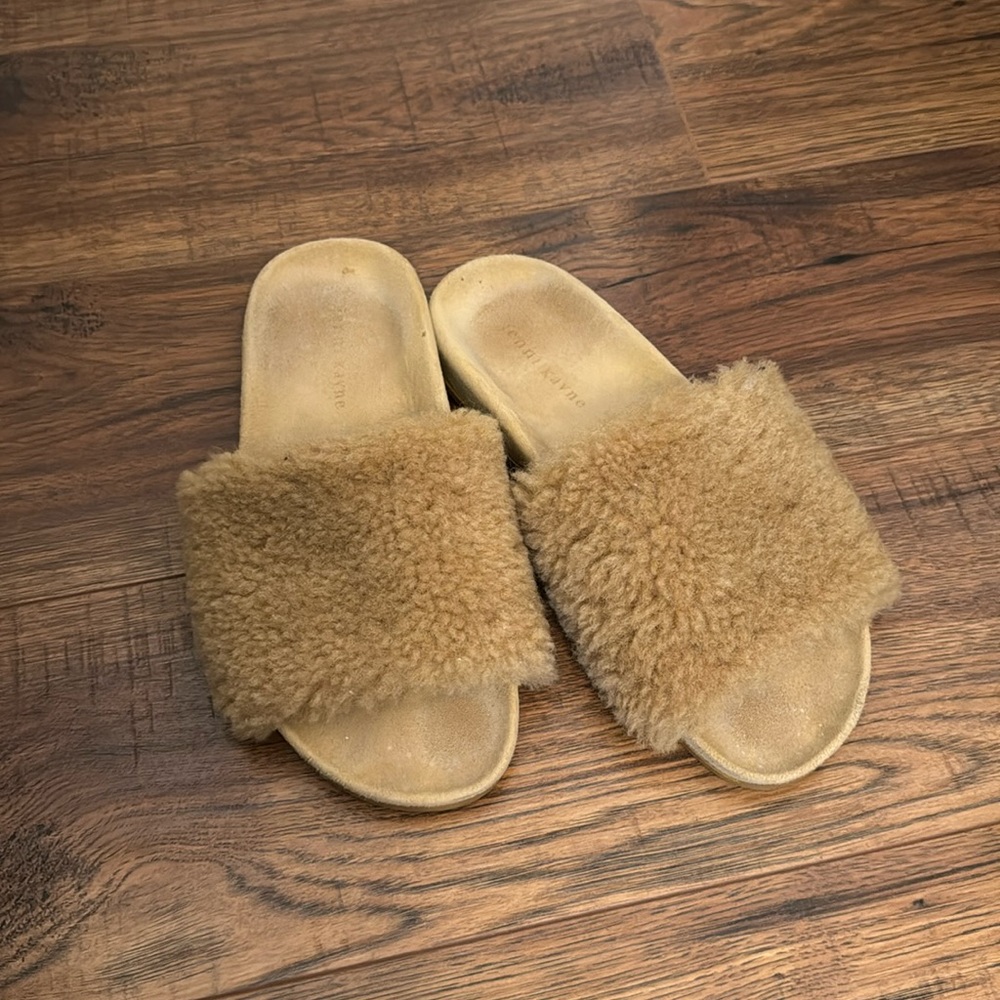 MOVING SALE! Jenni Kayne Shearling Slide Sandal